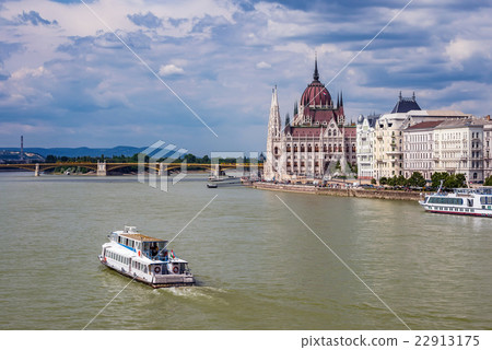 Hungarian Parliament, Budapest, Hungary Hungarian Parliament, Budapest, Hungary 22913175