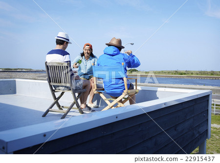 海邊的家庭生活 海邊的家庭生活 22915437