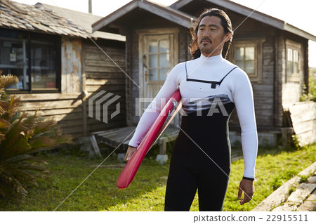 Seaside family life 22915511