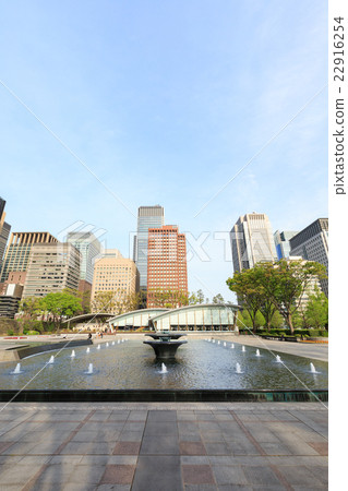 東京皇宮 -  Wadakura噴泉公園和建築物 -  22916254