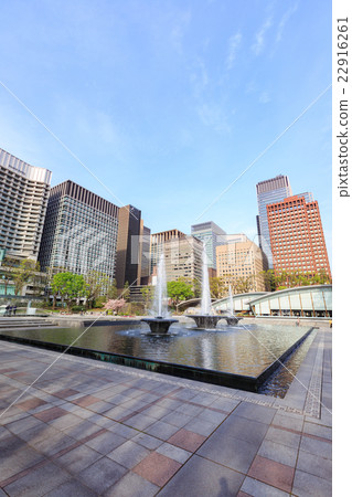 Tokyo Imperial Palace - Wadakura Fountain Park and Buildings - 22916261