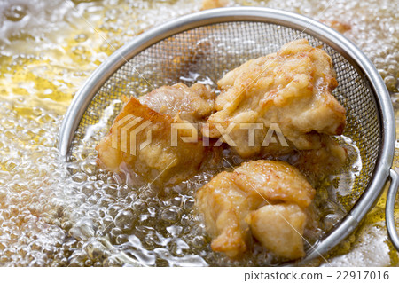 Deep fried chicken 22917016