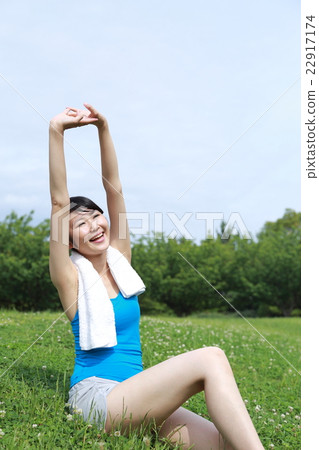 1 woman (exercise training sports preparation gymnastics training wear sportswear health care) 22917174