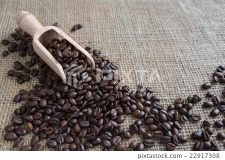 Coffee beans on the rough burlap 22917308