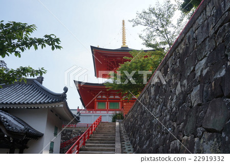 [Saigoku Kannon Pilgrimage] No. 24, Takarazuka City, Hyogo Prefecture 22919332