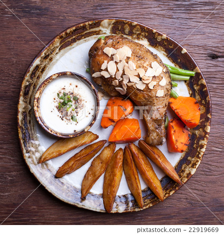 fried chicken drumsticks with potato wedge fried chicken drumsticks with potato wedge 22919669
