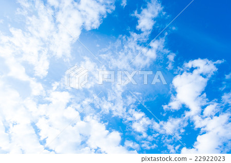 天空在初夏多雨在雪天空圖像天空材料材料拷貝空間藍天圖像雲彩前 22922023