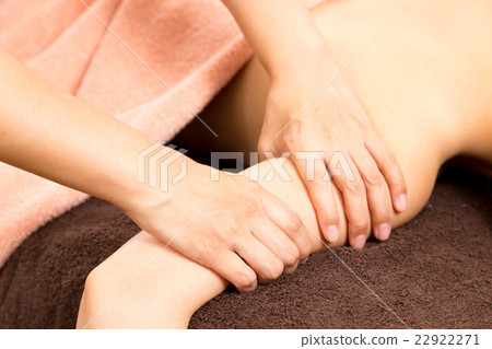 Arms massage 2 arms detox beauty image esthetic women relaxing beauty 22922271