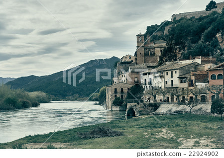 Miravet village and Ebro river Miravet village and Ebro river 22924902