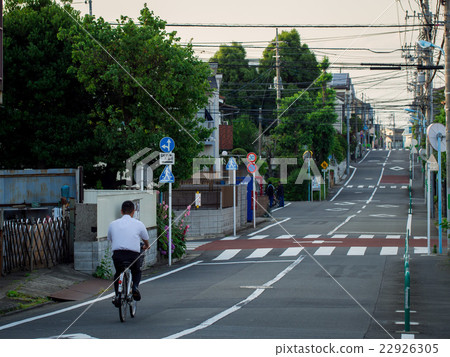 人少的城市 22926305