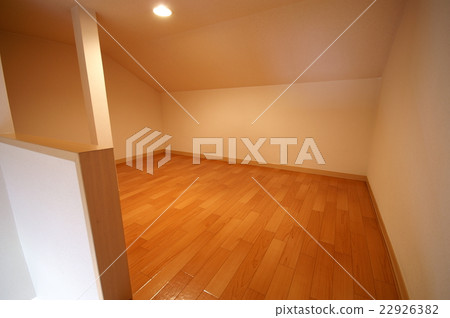 閣樓 22926382