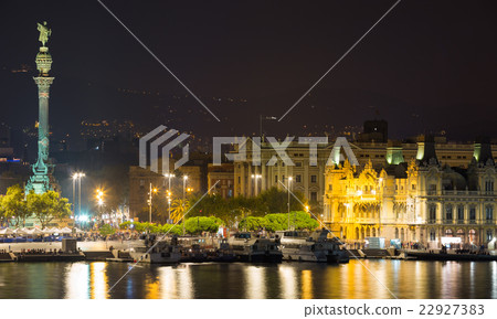 Barcelona Port with Columbus statue in night Barcelona Port with Columbus statue in night 22927383
