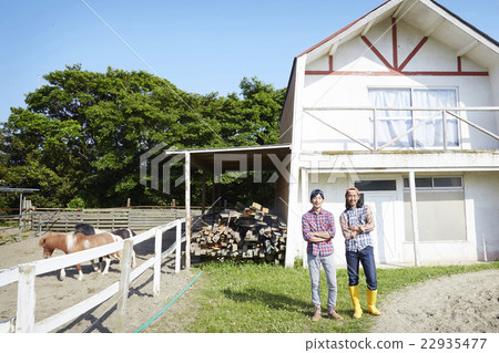 Ranch work colleagues 22935477