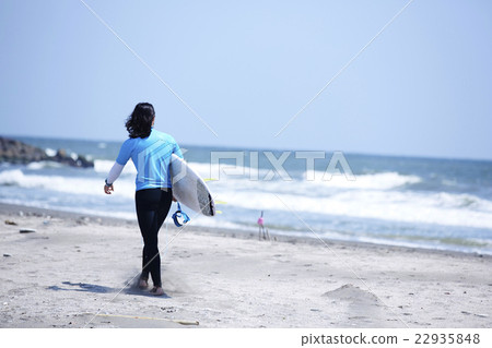 Surfer Portrait 22935848