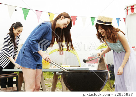 BBQ party 22935957