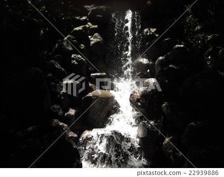 小瀑布 小瀑布 22939886