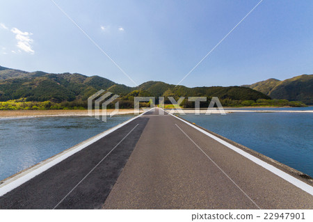 Kochi ken四萬十市佐田(現在)下沉橋 Kochi ken四萬十市佐田(現在)下沉橋 22947901