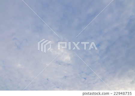 初夏的早晨雲 22948735