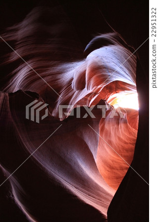 Heart mark of a beautiful gradation of Antelope Canyon Heart mark of a beautiful gradation of Antelope Canyon 22951322