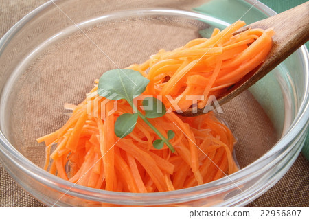 Carrot rape carrot salad Carrot rape carrot salad 22956807