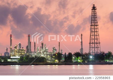 Oil refinery plant at Twilight , Bangkok Thailand Oil refinery plant at Twilight , Bangkok Thailand 22956903