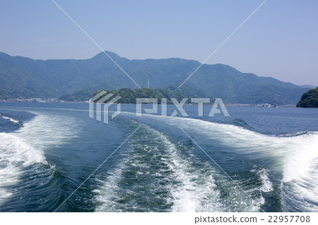 Wake Wake 22957708