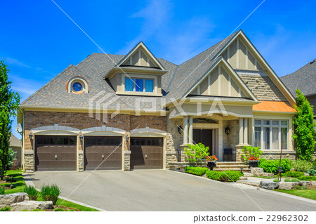 Luxury houses in North America Luxury houses in North America 22962302