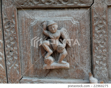 Sculpture of the walls of the Munduale Schuenandou temple 22968275