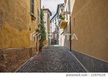 Little street in Orvieto, Italy, Toscana 22974220