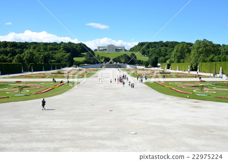 Schönbrunn Palace garden landscape Schönbrunn Palace garden landscape 22975224