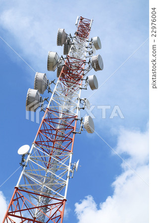 Telecommunications tower 22976004