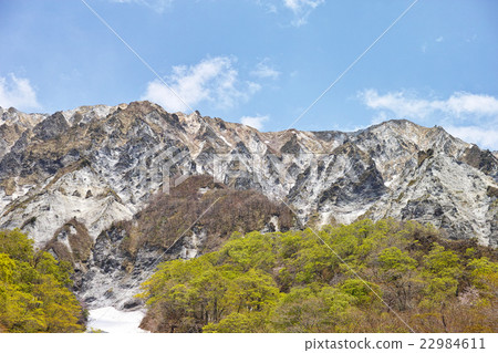 Daisen south wall of early summer Daisen south wall of early summer 22984611
