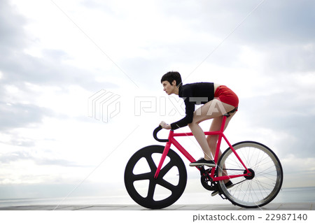 Professional rider enjoys recreation time outdoors Professional rider enjoys recreation time outdoors 22987140