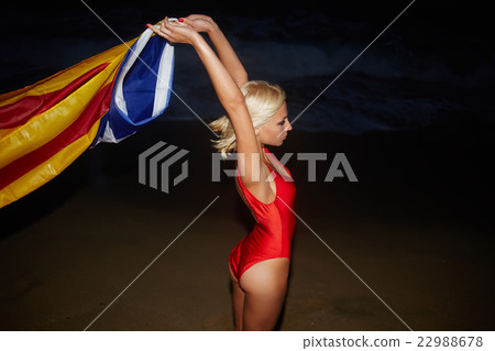 Girl with beautiful figure feeling so free  22988678