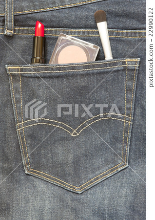 Modern femininity 22990122