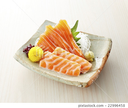 三文魚生魚片 22996458