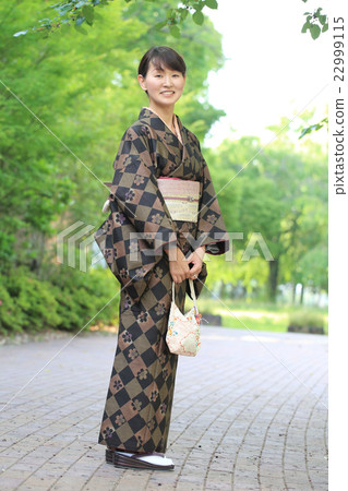 Kimono women Kimono women 22999115
