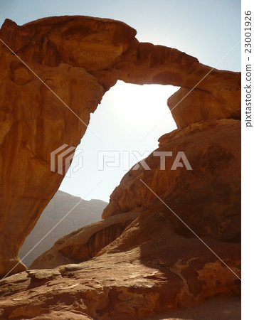 喬丹瓦迪拉姆的奇怪的岩石（橋樑） 23001926