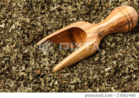 Lemon balm (Germany) 23002400