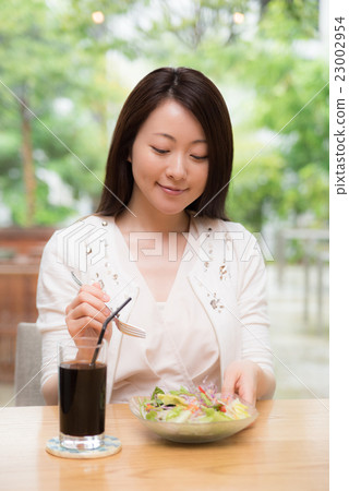 Salad women photography cooperation: TENOHA DAIKANYAMA Salad women photography cooperation: TENOHA DAIKANYAMA 23002954