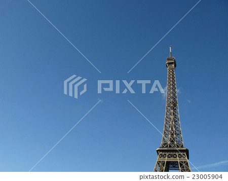 Eiffel Tower 23005904