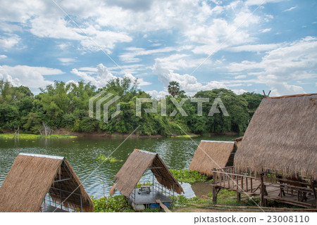 Floating house, Saraburi, Thailand Floating house, Saraburi, Thailand 23008110