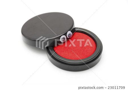 Kyorochyoro eyeball violet 23011709