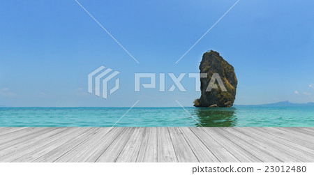 Koh Poda. 23012480