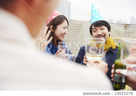 派對男女 23015279