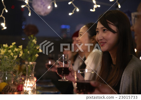 Party dinner 23015733