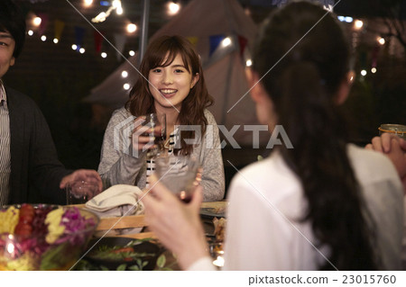 Party dinner 23015760