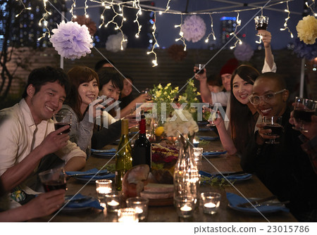 Party dinner 23015786