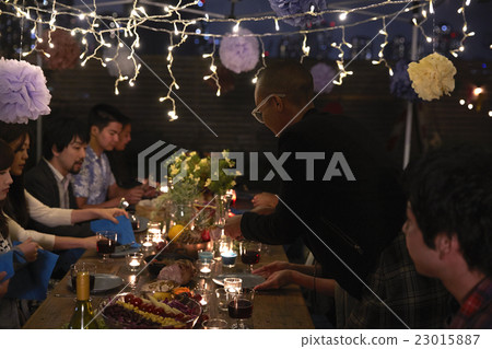 Party dinner 23015887