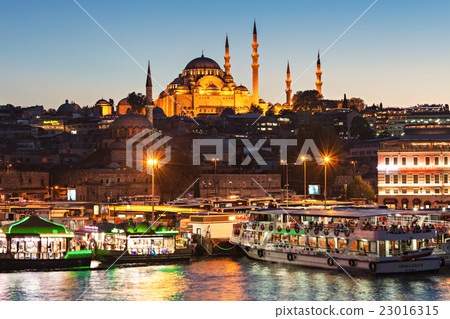 The Suleymaniye Mosque 23016315